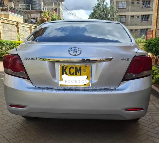 Toyota Allion 2010 Silver