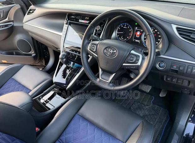 Toyota Harrier 2019 Black