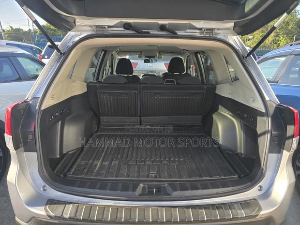 Subaru Forester 2.0XT Touring AWD 2018 Silver
