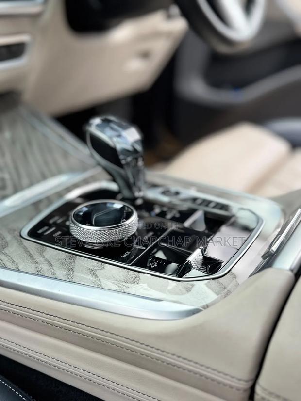 BMW X7 xDrive40i 2019 Gray