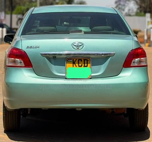 Toyota Belta 2008 Green