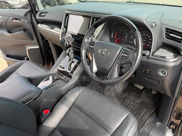 Toyota Alphard 2.5 Petrol FWD 2019 Matt Black