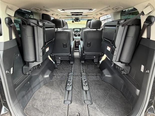 Toyota Alphard 2.5 Petrol FWD 2019 Matt Black