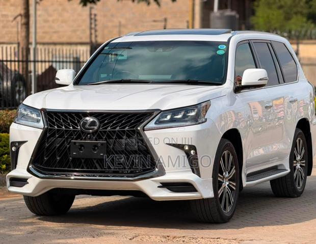 Lexus LX 2020 White