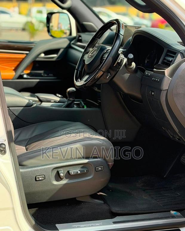 Lexus LX 2020 White