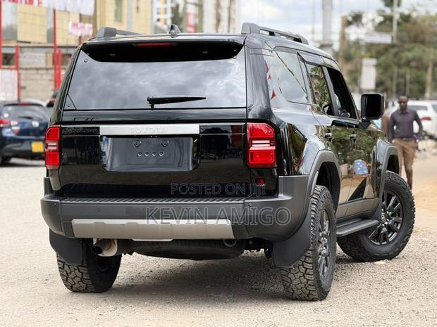 Toyota Land Cruiser LC250 2024 Black