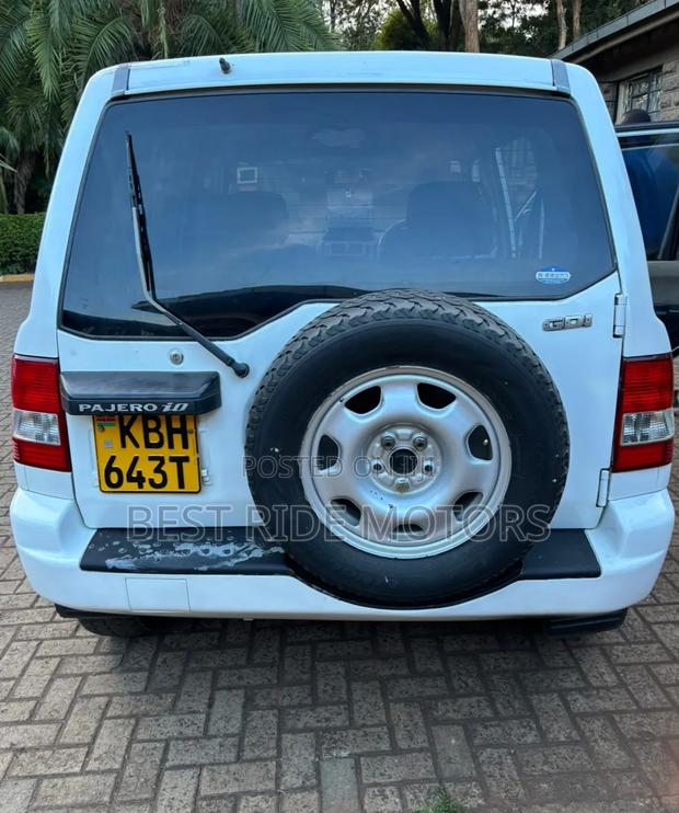 Mitsubishi Pajero IO 2002 White