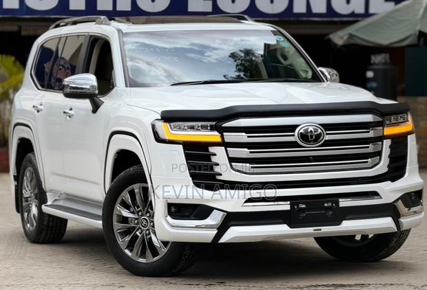 Toyota Land Cruiser 2023