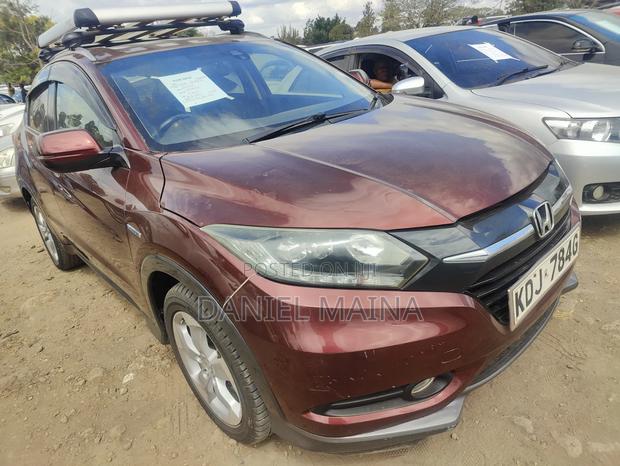 Honda Vezel 2015 Maroon