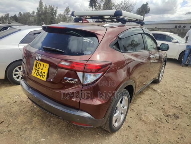 Honda Vezel 2015 Maroon