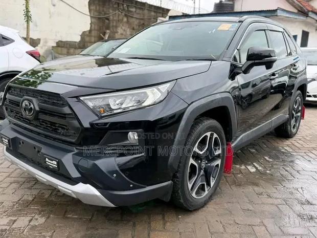 Toyota RAV4 2020 Matt Black