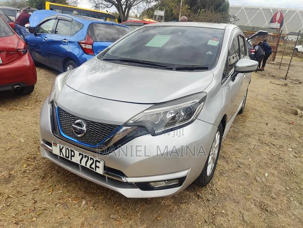 Nissan Note 2017 Silver