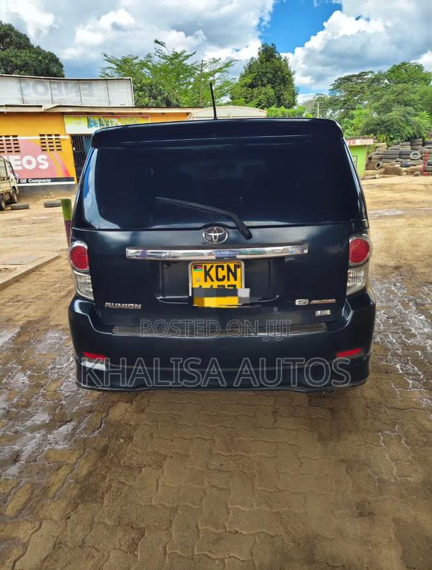 Toyota Rumion 1.5 FWD 2023 Black