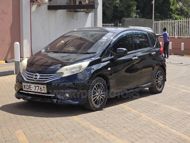 Nissan Note 2014 Burgundy