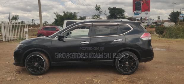 Nissan X-Trail 2.0 Petrol FWD 2014 Black