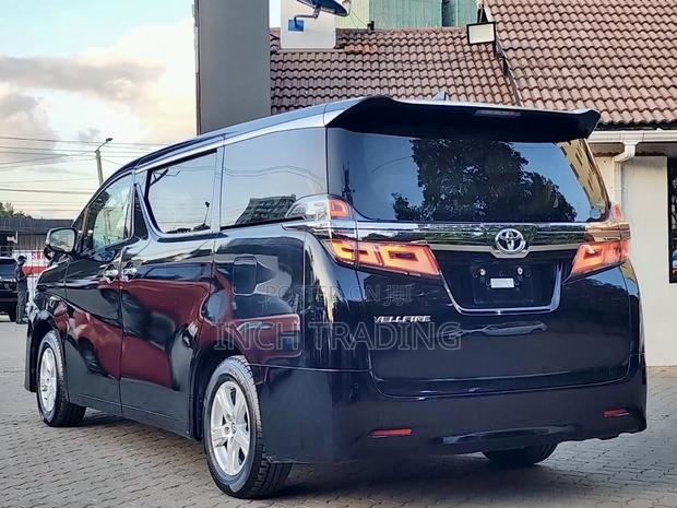 Toyota Vellfire X 2.5 FWD 8-Seater 2019 Black