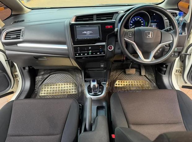 Honda Fit 2017 White