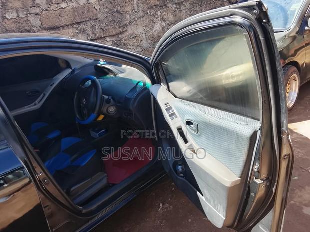 Toyota Vitz 2009 Black