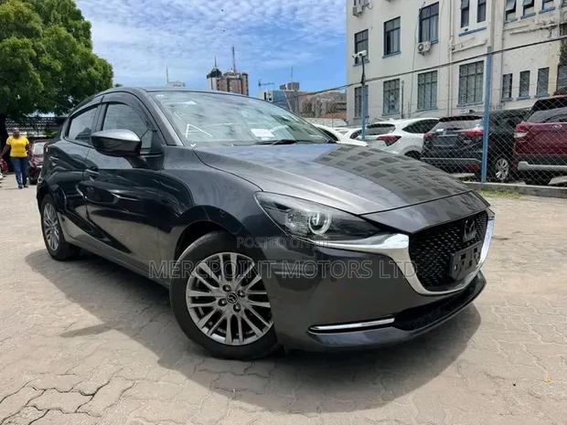 Mazda 2 2020 Gray