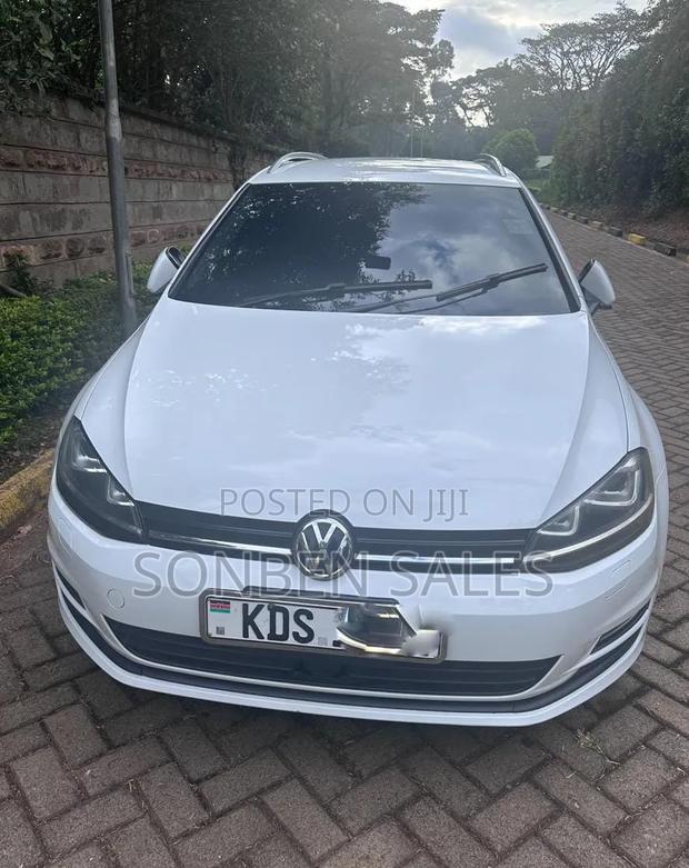 Volkswagen Golf Variant 2017 White