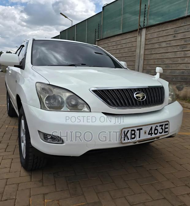 Toyota Harrier 2005 White