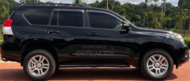 Toyota Land Cruiser Prado 3.0 TD 2011 Matt Black