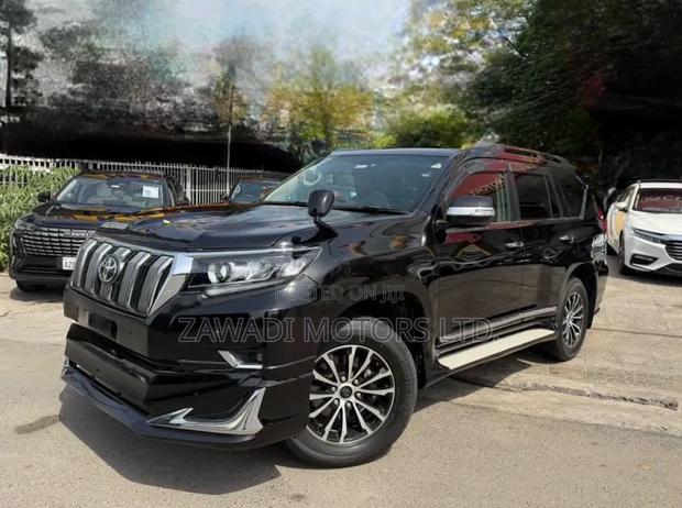 Toyota Land Cruiser Prado 2.8 2019 Black
