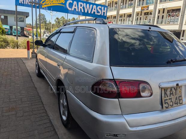 Toyota Caldina 2004 Silver