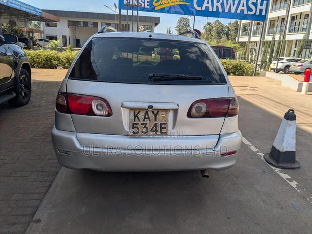 Toyota Caldina 2004 Silver