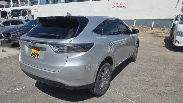 Toyota Harrier 2014 Silver