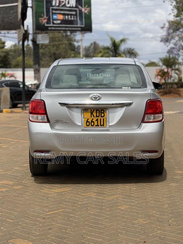 Toyota Axio 2014 Silver