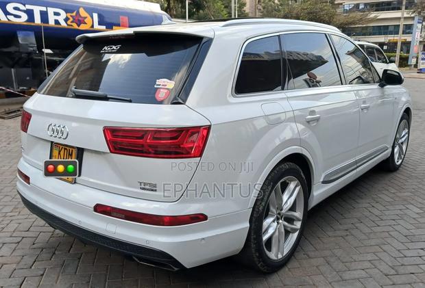 Audi Q7 3.0T Premium AWD quattro 2017 White