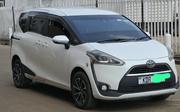 Toyota Sienta 2016 White for sale