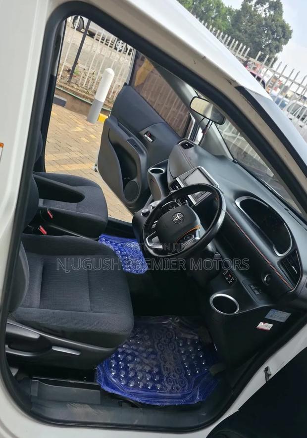 Toyota Sienta 2016 White