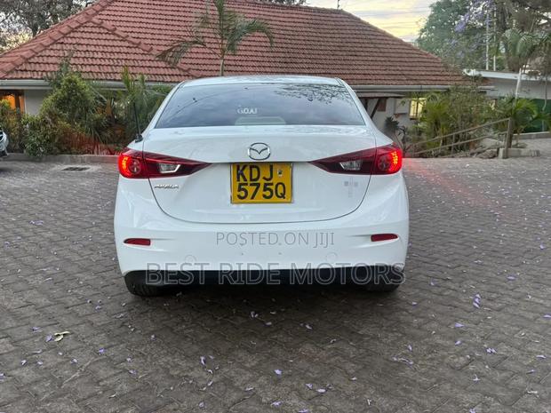 Mazda Axela 2015 White