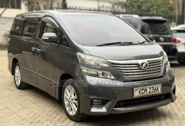 Toyota Vellfire 2010 Gray