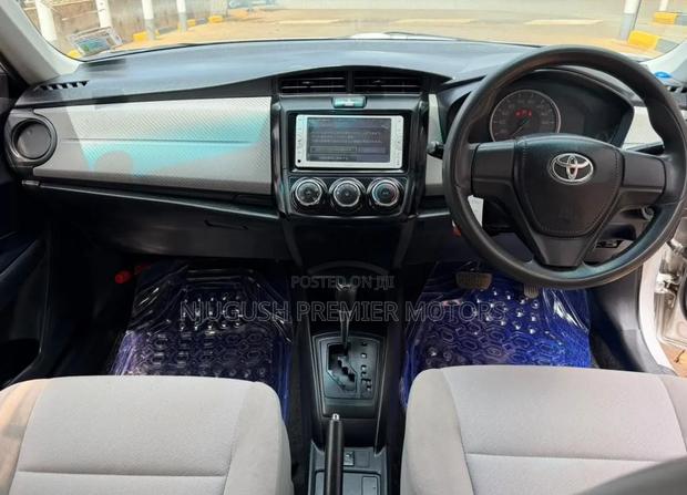 Toyota Axio 2016 Silver
