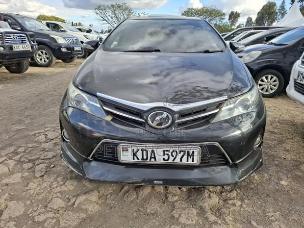 Toyota Auris 2013 Black