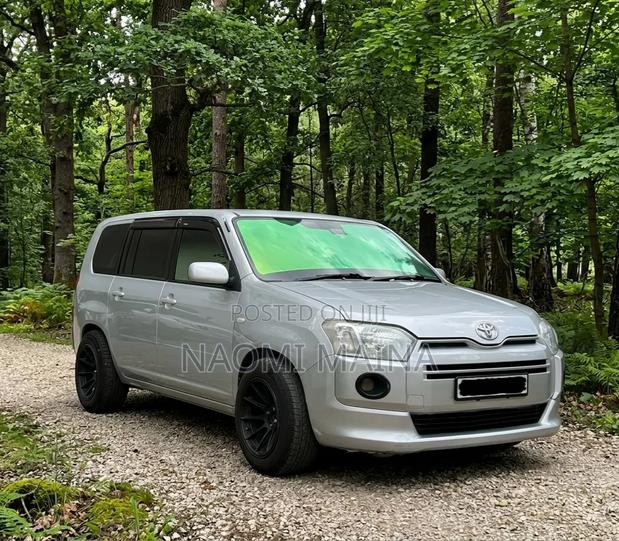 Toyota Succeed 2018 Silver
