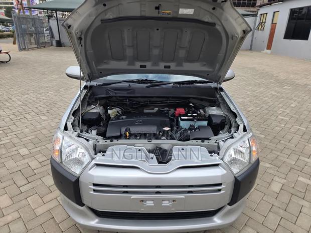 Toyota Probox 2019 Silver