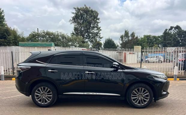Toyota Harrier 2017 Black