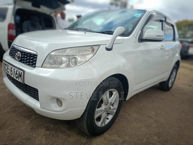 Toyota Rush 1.5 RWD 2009 White