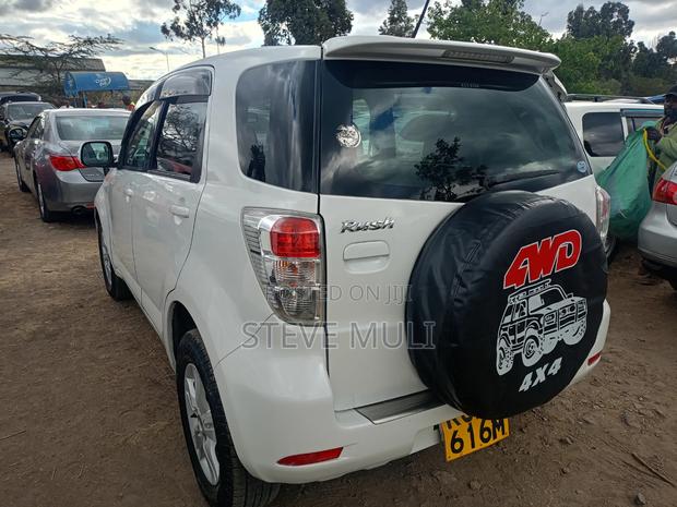 Toyota Rush 1.5 RWD 2009 White