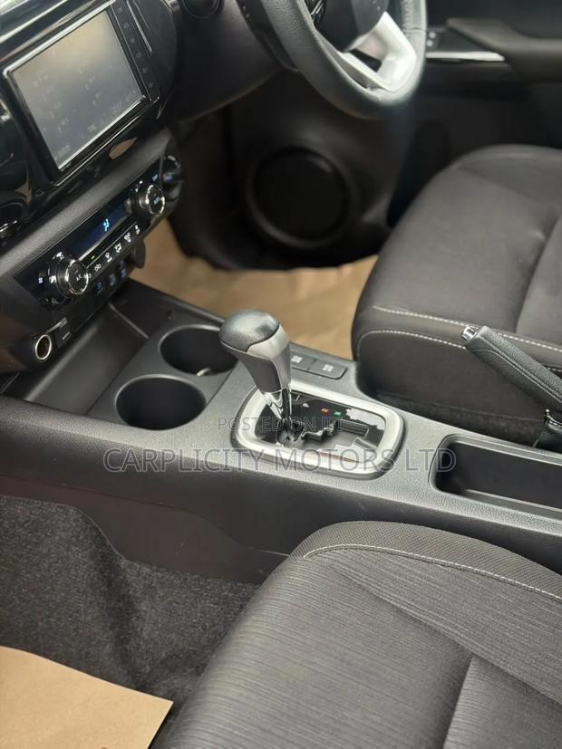 Toyota Hilux Revo Double Cab Deisel 2.8 RWD 2022 Black