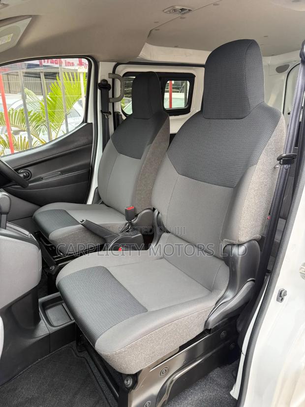 Nissan NV350 2019 White
