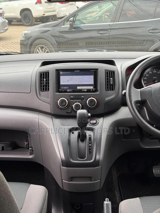 Nissan NV350 2019 White