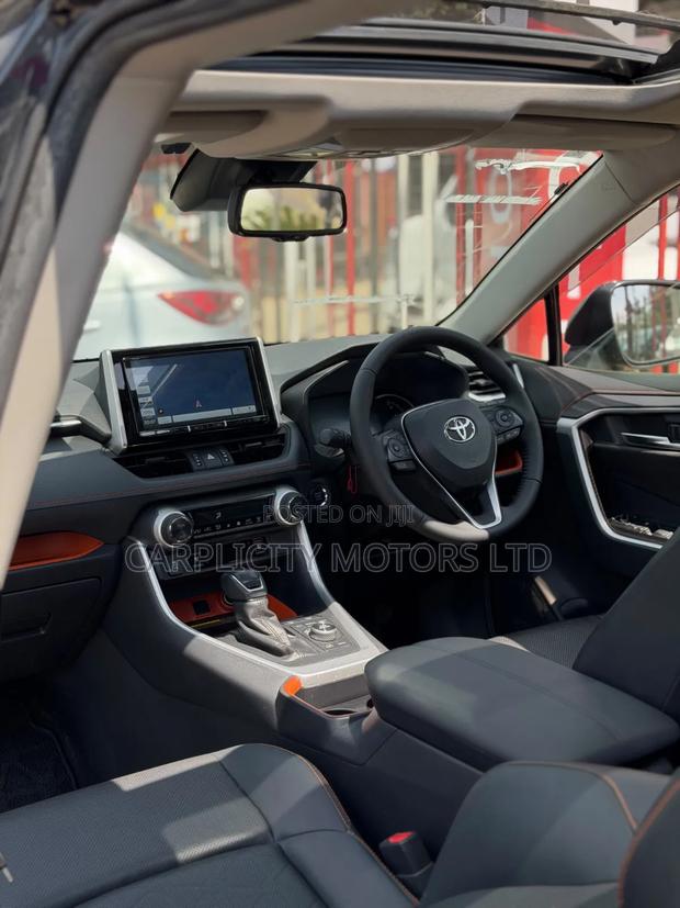 Toyota RAV4 Adventure 2019 Black