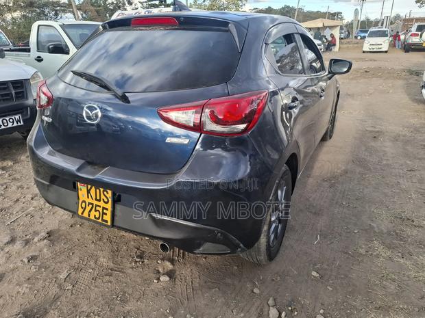 Mazda Demio 2017 Blue
