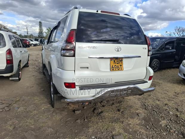 Toyota Land Cruiser Prado 2.7 5dr 2003 White