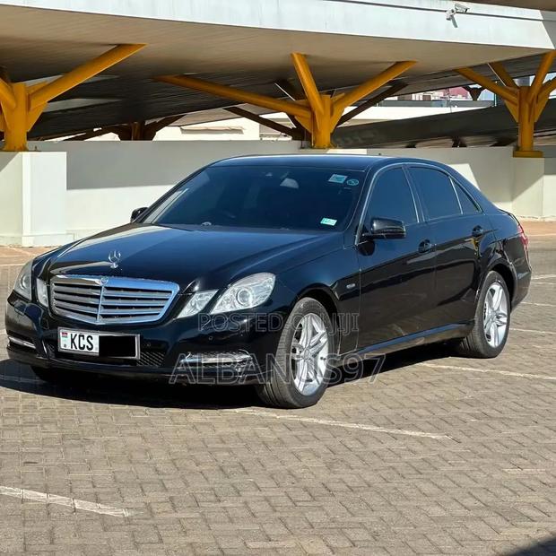 Mercedes-Benz E250 2012 Black